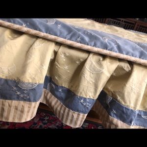 Custom nursery bedding